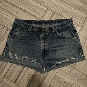 VINTAGE WRANGLER SHORTS